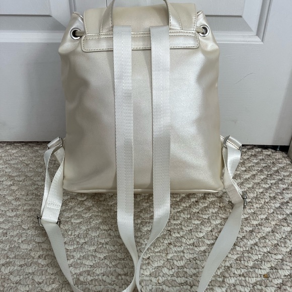 Urban Outfitters off-white backpack - Picture 5 of 7